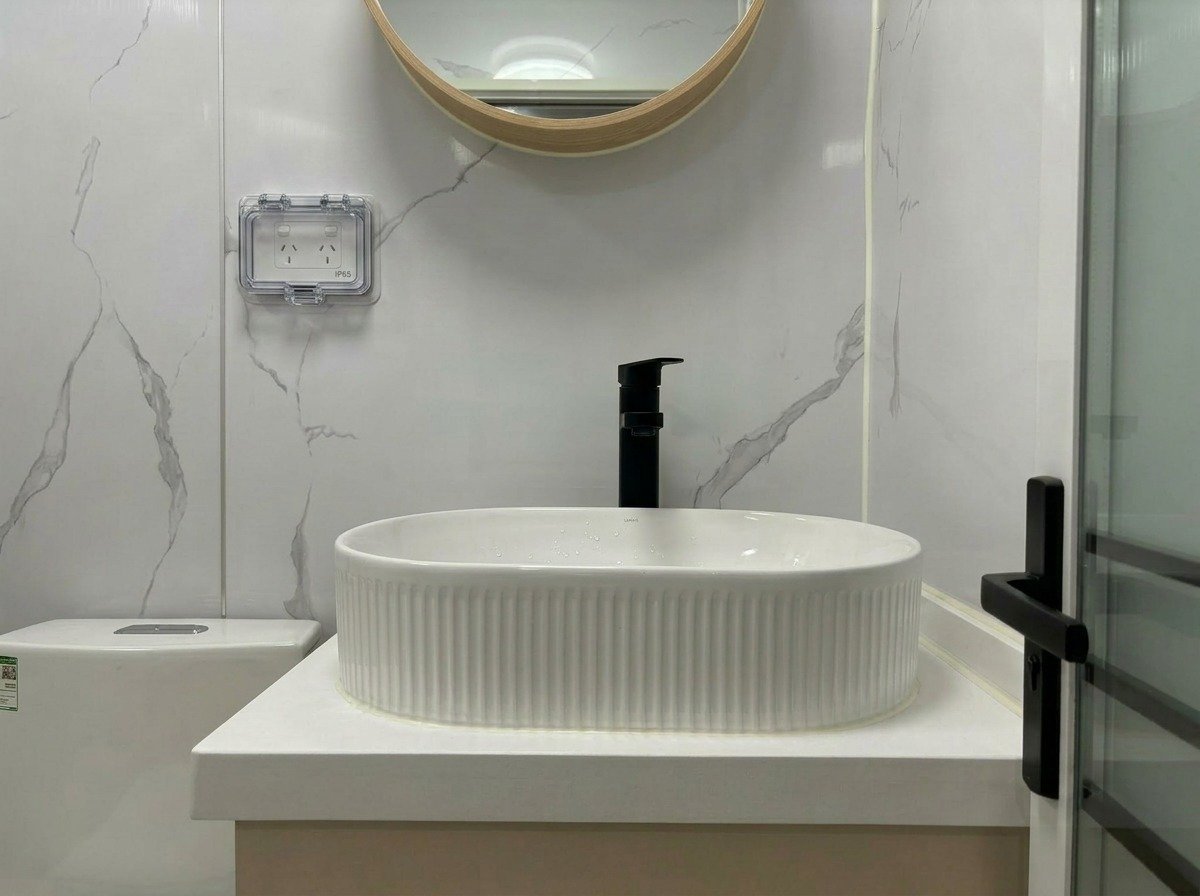 Sink & tapware